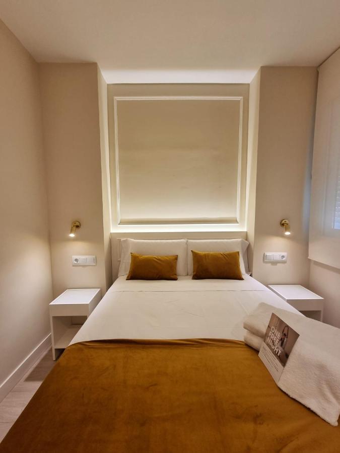 Ch Velarde Hotel มาดริด ภายนอก รูปภาพ